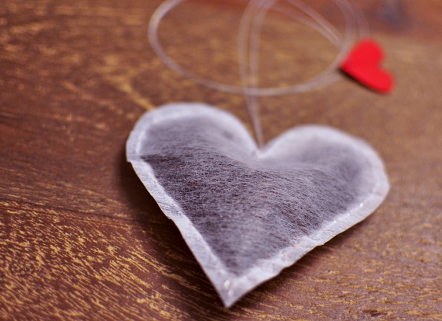 Kitchen DIY Crafts: Heart Shapes Teabags