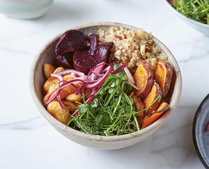 TOASTED QUINOA BOWLS WITH ROASTED ALMOND VINAIGRETTE