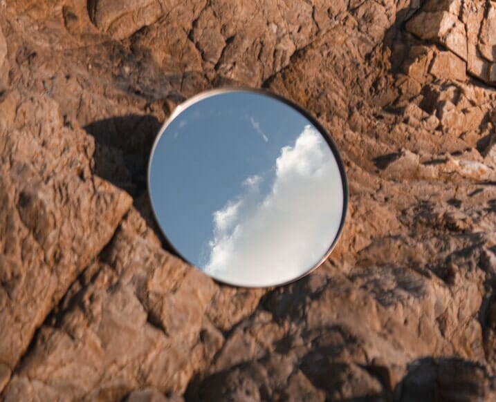 Full Moon In Capricorn July 2022 mirror on rocks