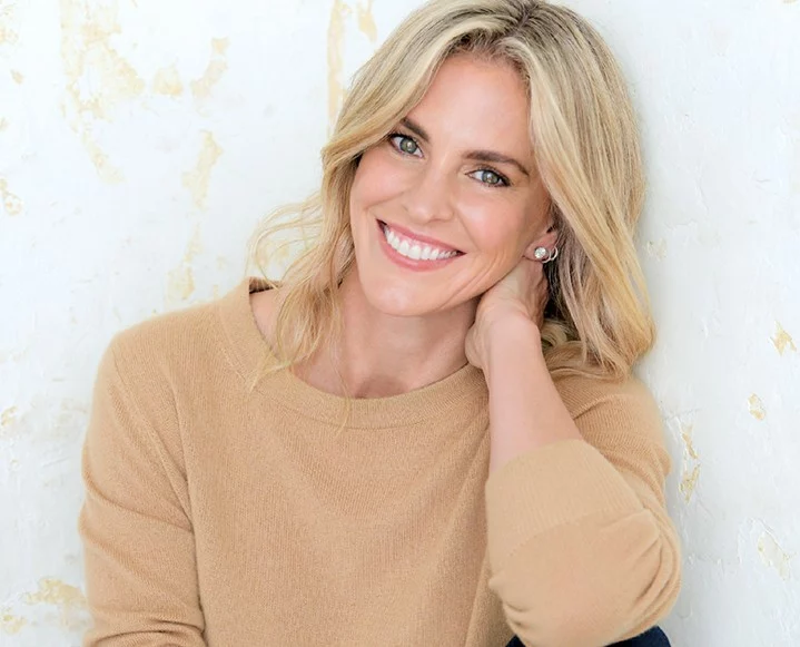 kelly noonan gores headshot