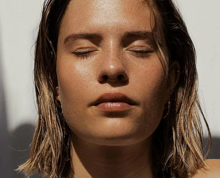 Your Guide to Summer-Safe Laser Treatments Do’s and Don’ts