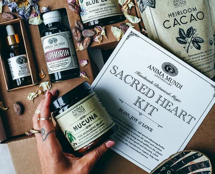 Anima Mundi – Sacred Heart Kit