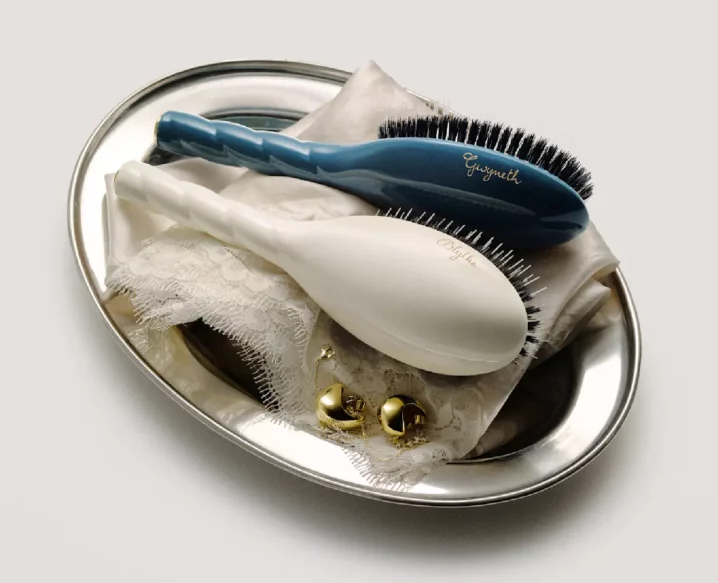 La Bonne Brosse Custom-Engraved N.02 Detangling Brush – Personalized Beauty