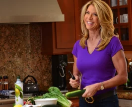 The Daily Supplement a Celebrity Nutrition Expert + Fitness Hall of Famer Won’t Skip—And Why You Shouldn’t Either