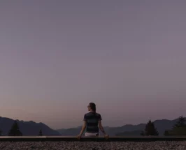 Your 15 Minute “Joy of Missing Out” Break According to a Psychologist