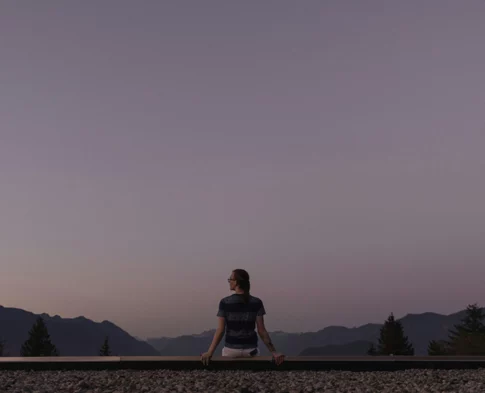 Your 15 Minute “Joy of Missing Out” Break According to a Psychologist