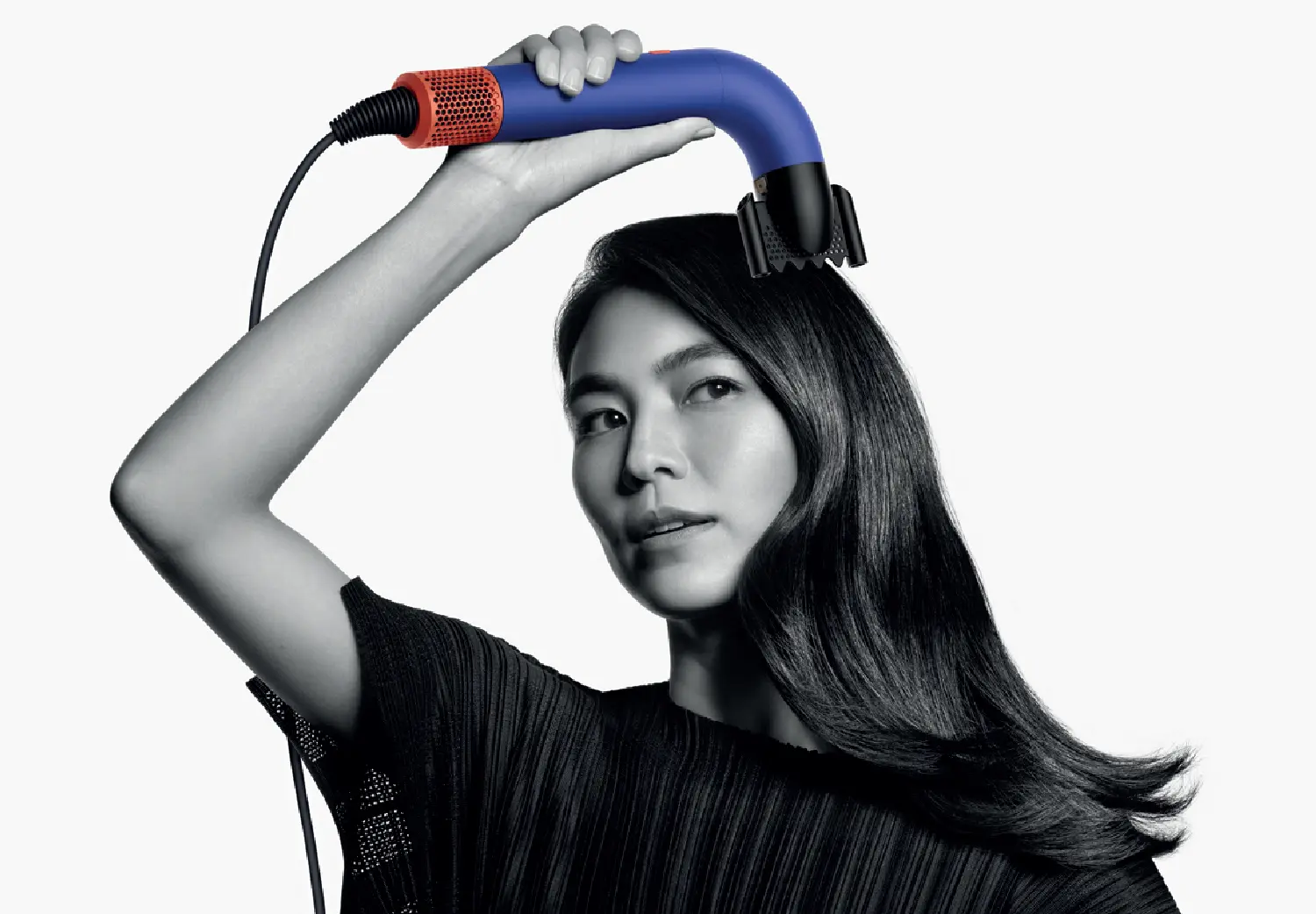 Styling hair with the Dyson Supersonic r hair dryer